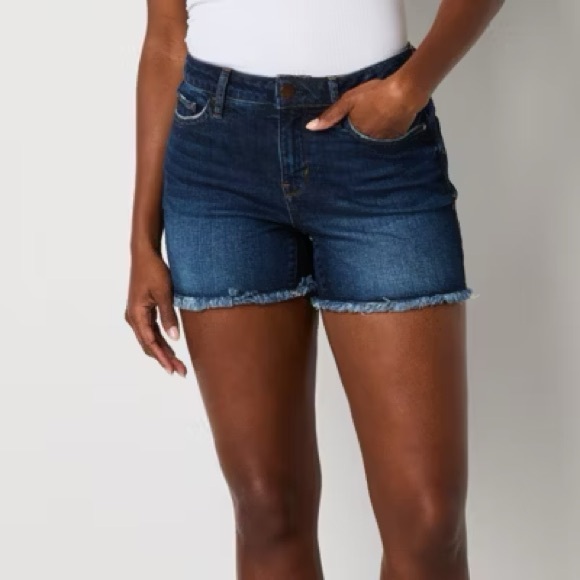 a.n.a Pants - A.N.A Midrise Denim shorts